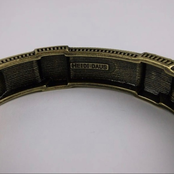 New Boxed Heidi Daus Rhinestone Bracelet 6-7.5" - Picture 3 of 4